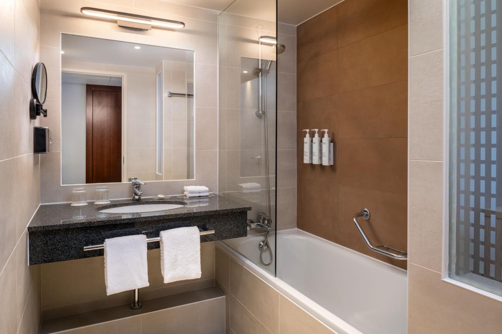 Hotel Courtyard By Marriott Paris La Defense West - Colombes Bois-Colombes Esterno foto