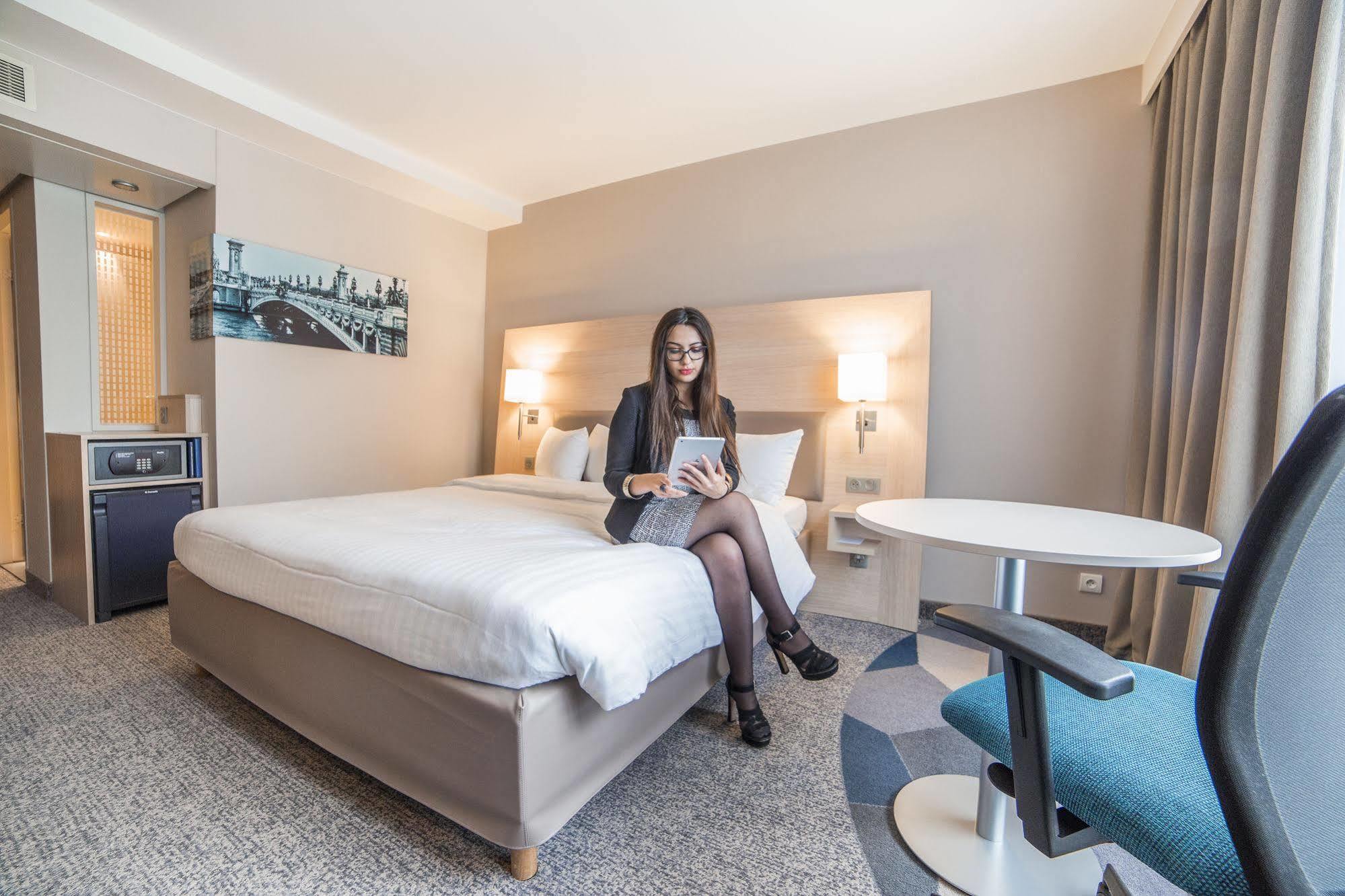 Hotel Courtyard By Marriott Paris La Defense West - Colombes Bois-Colombes Esterno foto